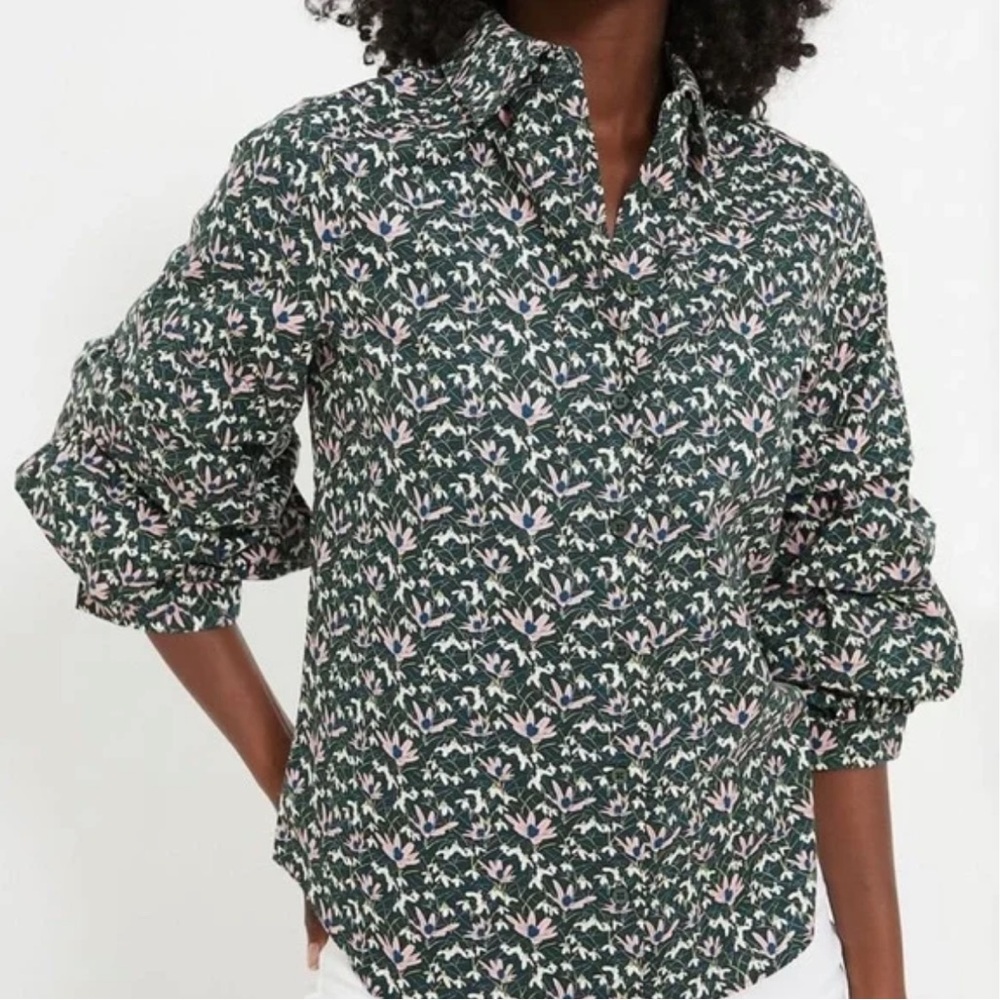 Hyacinth House by Tuckernuck Green Floral Button Down Blouse size Medium